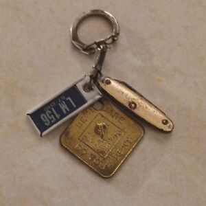 Vintage 1960s Cub Scouts /OhioGold-Tone Multi Charm Keychain